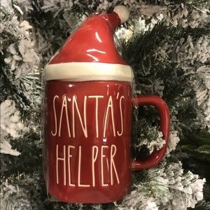 NWT Rae Dunn Santa’s helper with hat mug